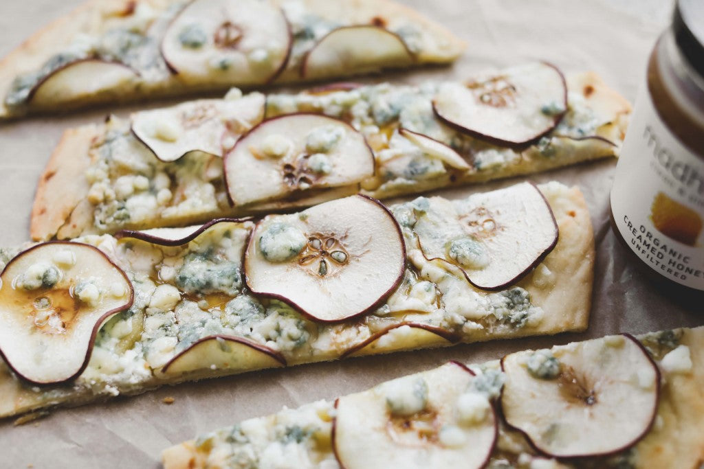 Honey Balsamic And Pear Gorgonzola Flatbread Madhava Creamed Honey Recipe